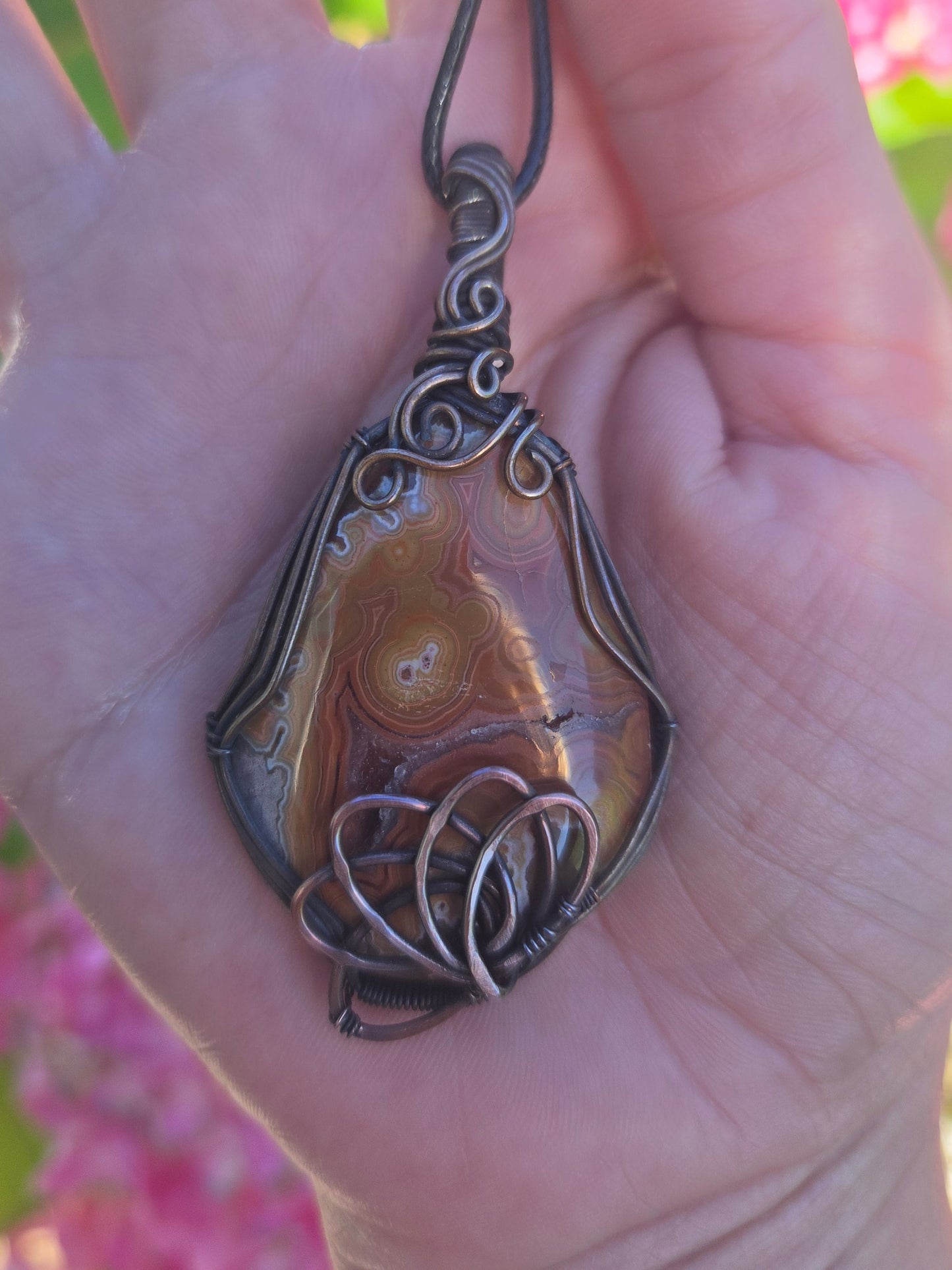 Montana Dryhead Agate Pendant w/ Lotus Flower Accent