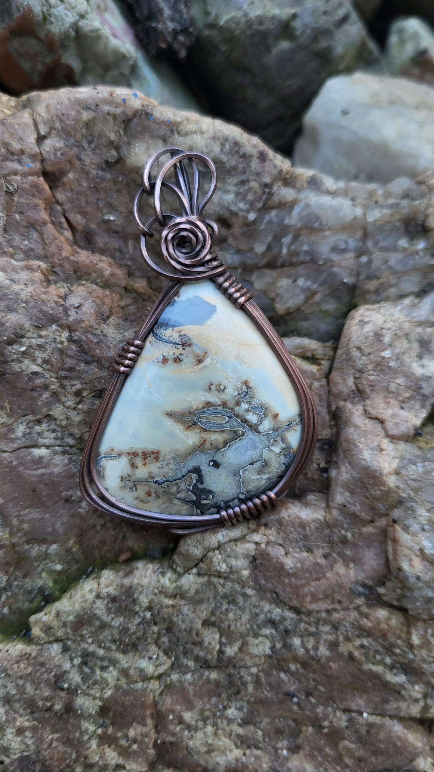 Maligano Jasper Cabochon Pendant