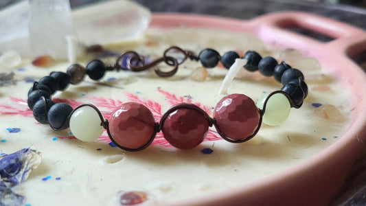 Copper Wire Wrap Stone Bead Bracelet Sz. 6.75