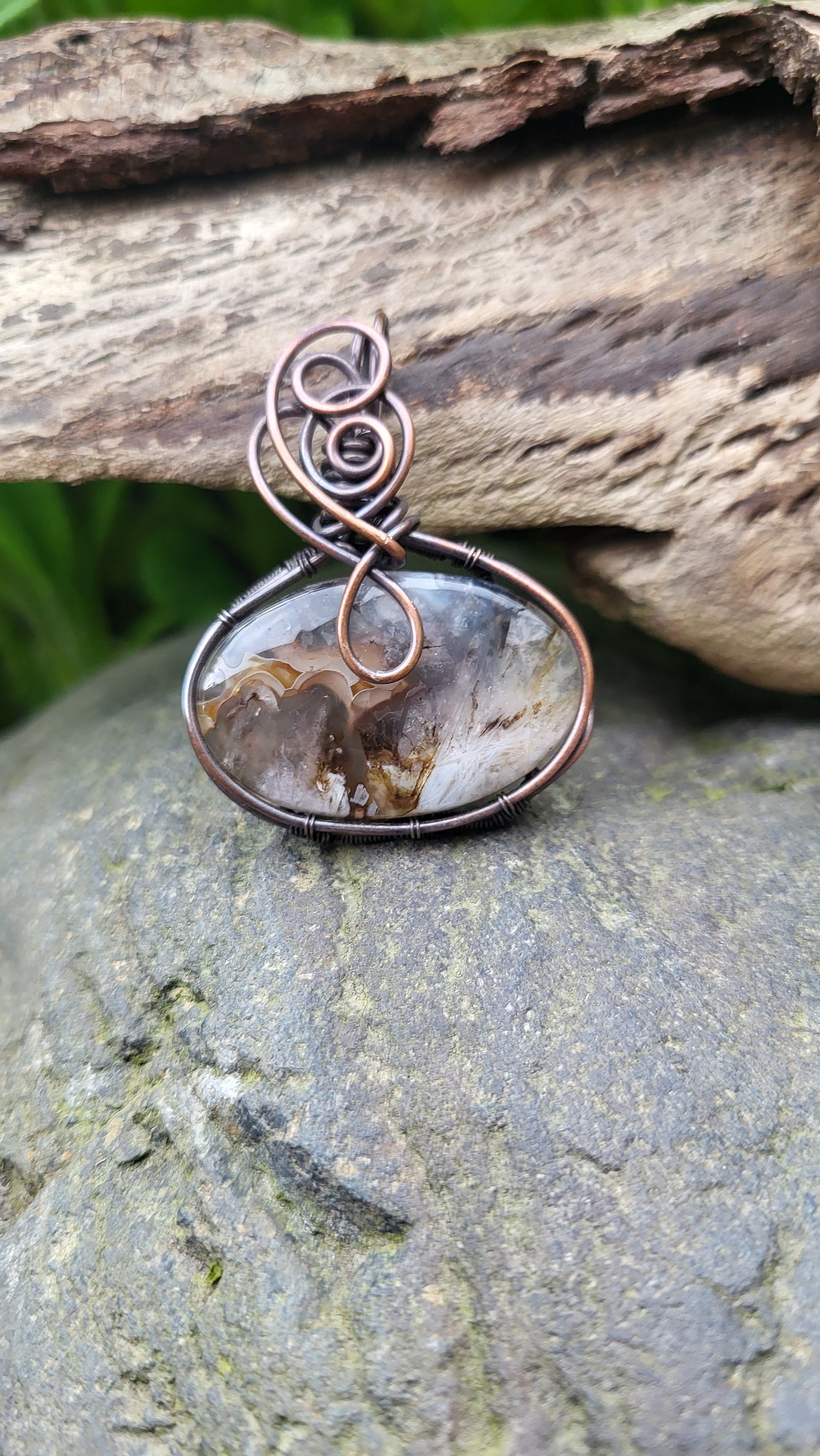 UV Reactive Volcano Agate Pendant
