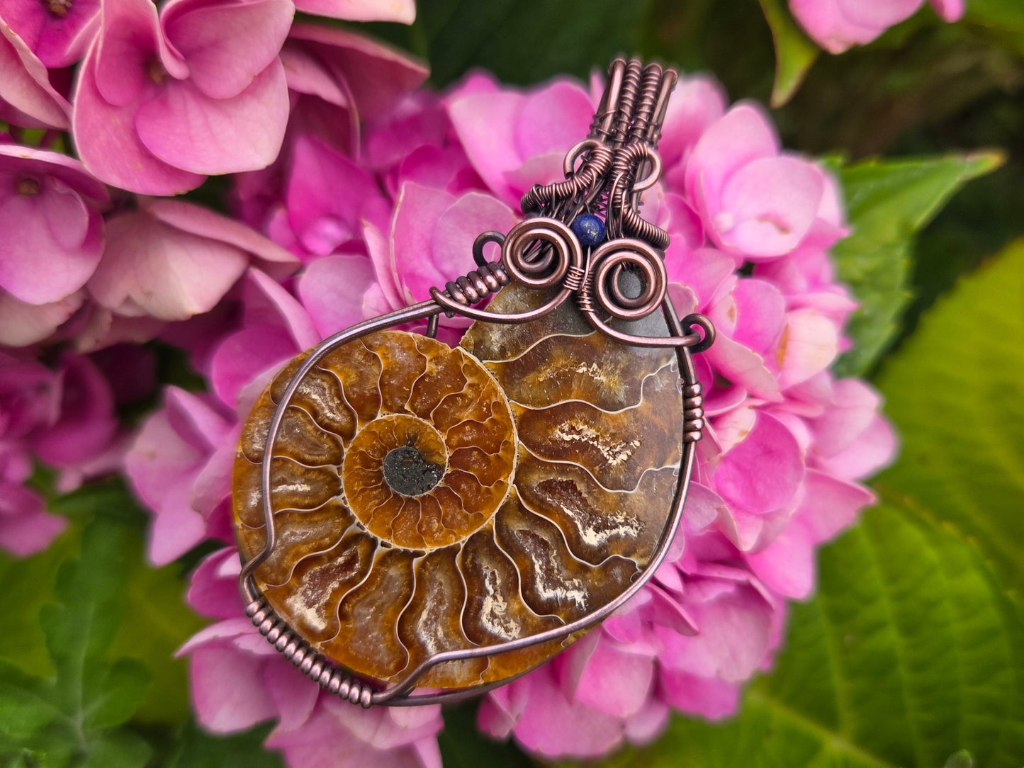 Ammonite Fossil w Lapis Lazuli Pendant
