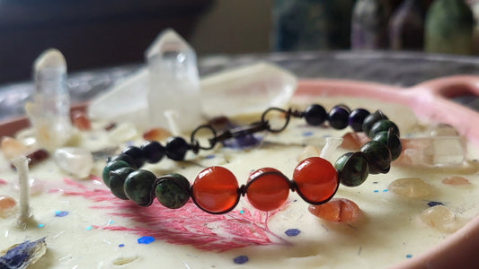 Copper Wire Wrap Stone Bead Bracelet Sz. 6.5