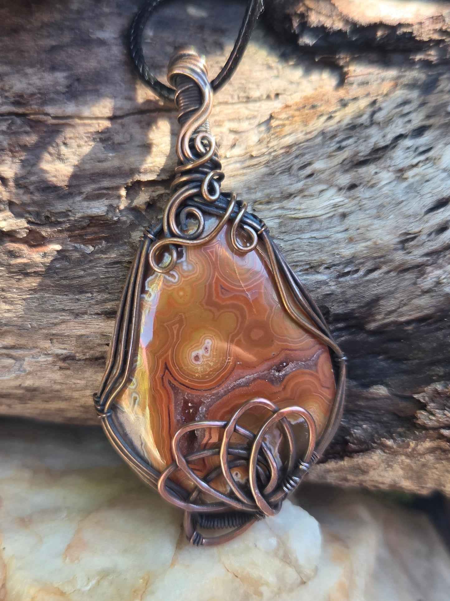 Montana Dryhead Agate Pendant w/ Lotus Flower Accent