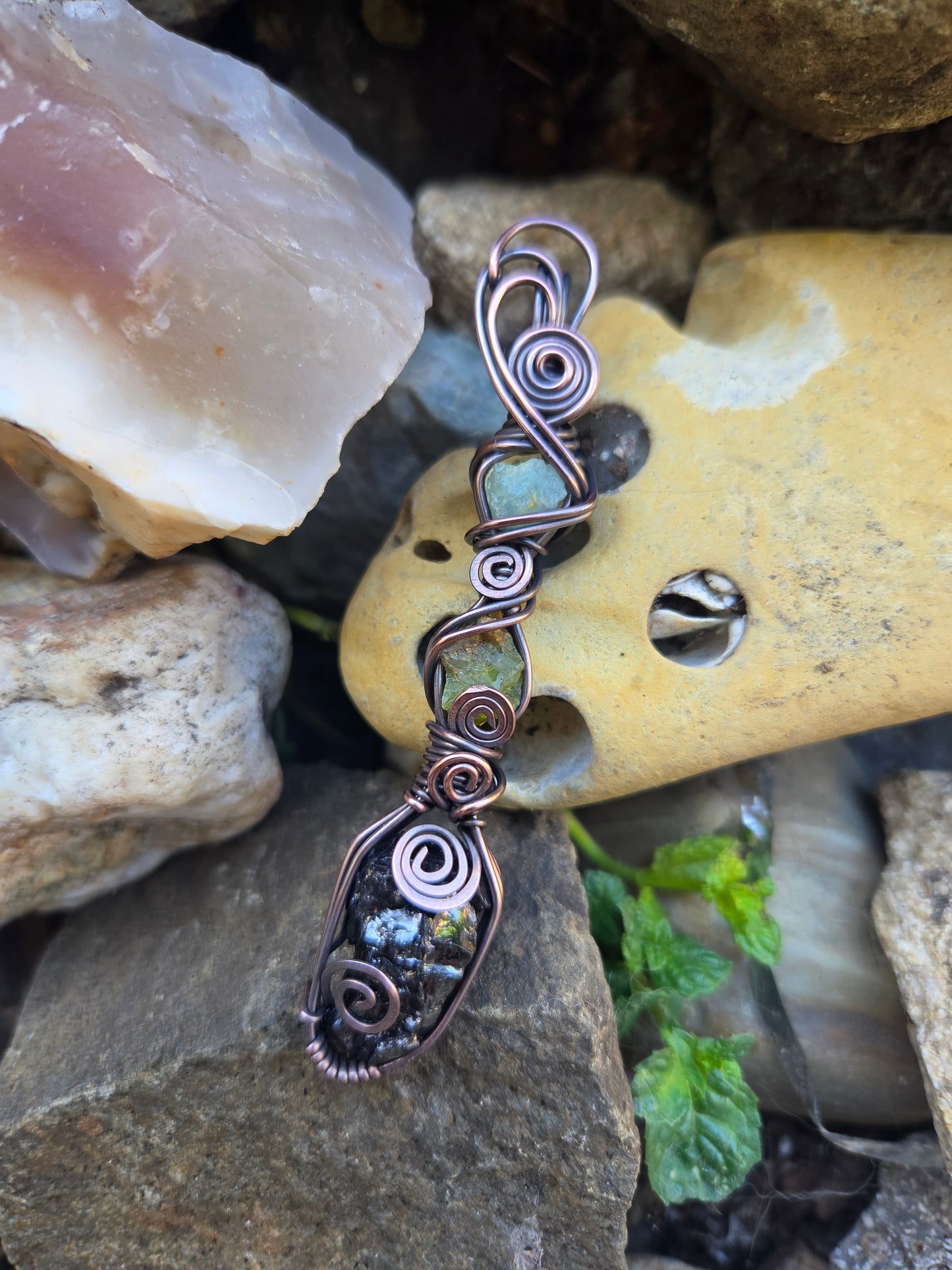 Aquamarine, Peridot and Shungite Pendant